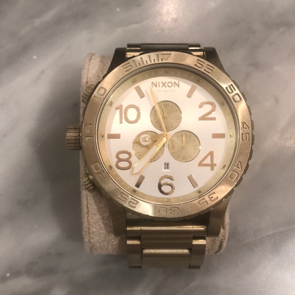 Nixon 51-30 light gold watch